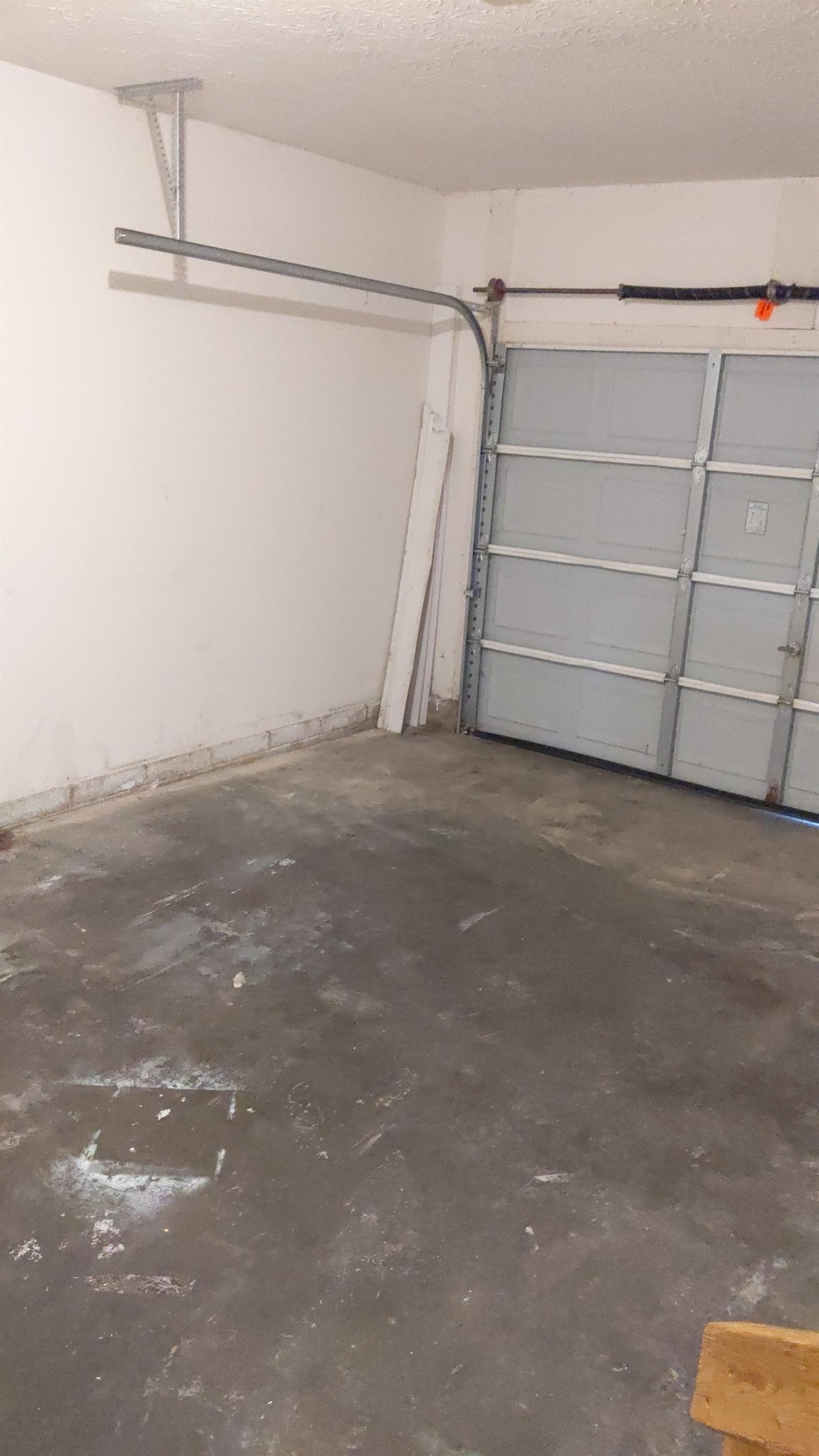 10 Cambridge Dr Unit 1